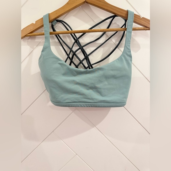 Excellent condition Lululemon Free To Be wild Rip tide/ Sea steel Bra Size: 12 - Picture 5 of 7